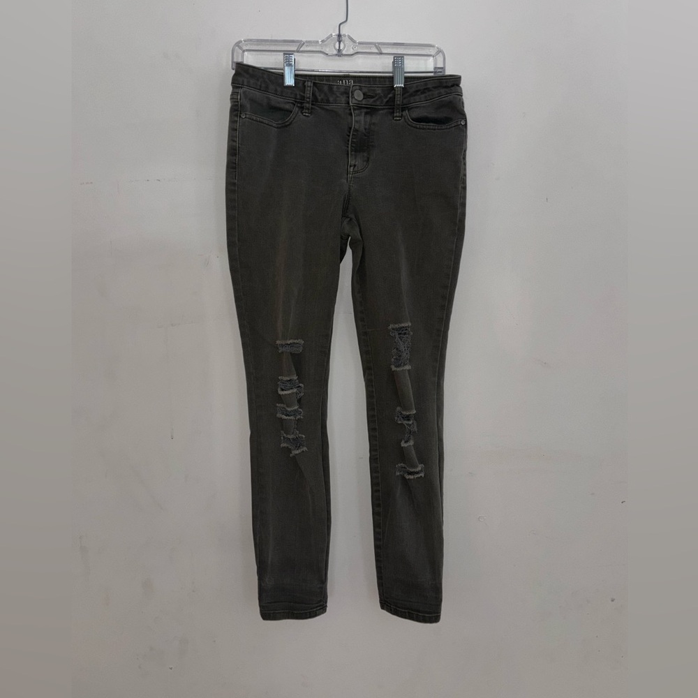 a.n.a Gray Distressed Skinny Jeggings Size 6